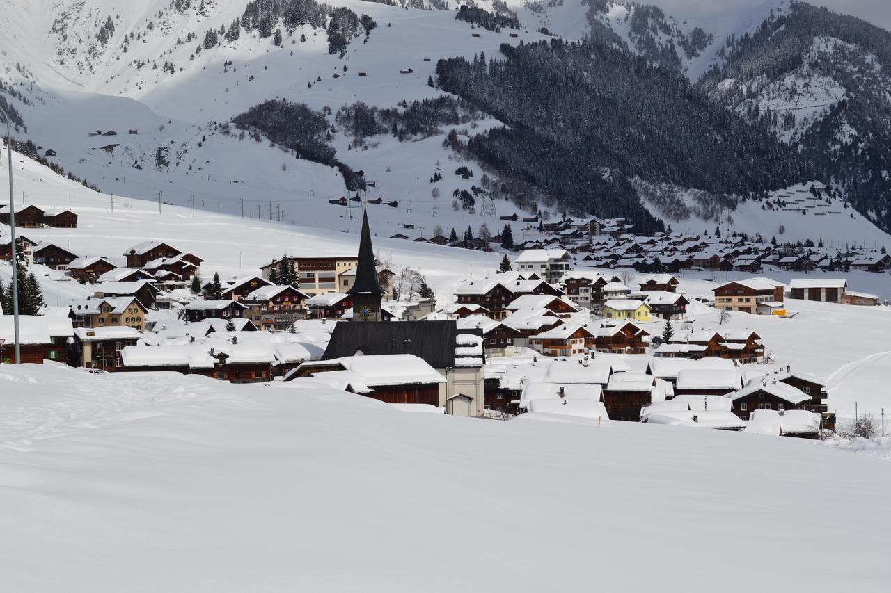 Mountain Lodge Sedrun Exteriör bild